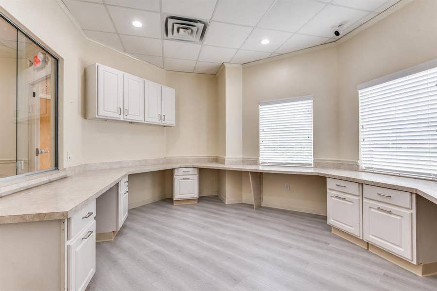 Property photo for 601 Westpark Way, #100, Euless, TX
