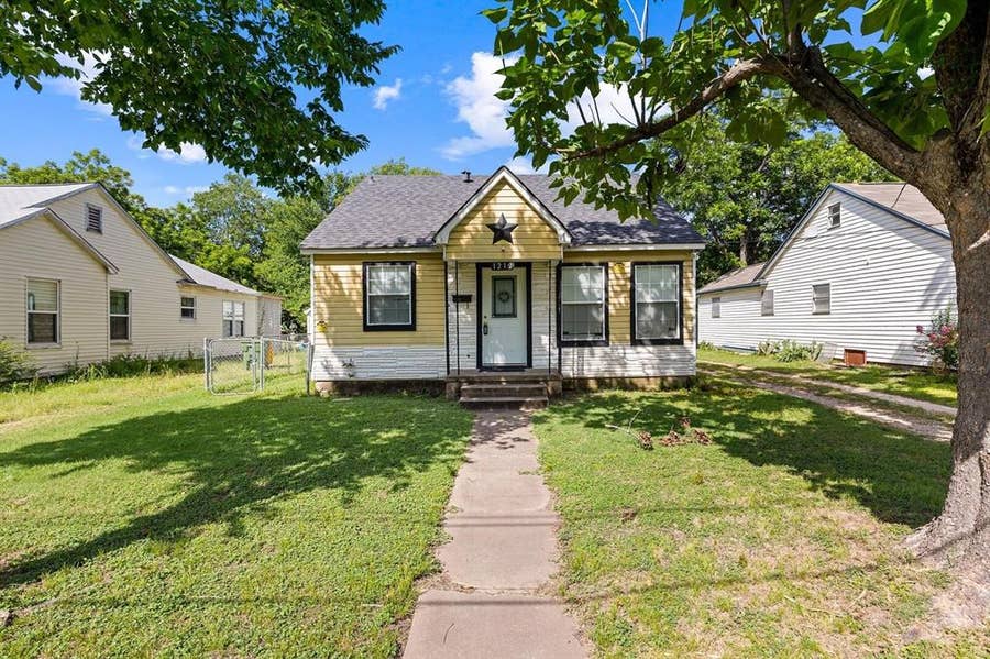 Property photo for 1212 Lewis Street, Waco, TX