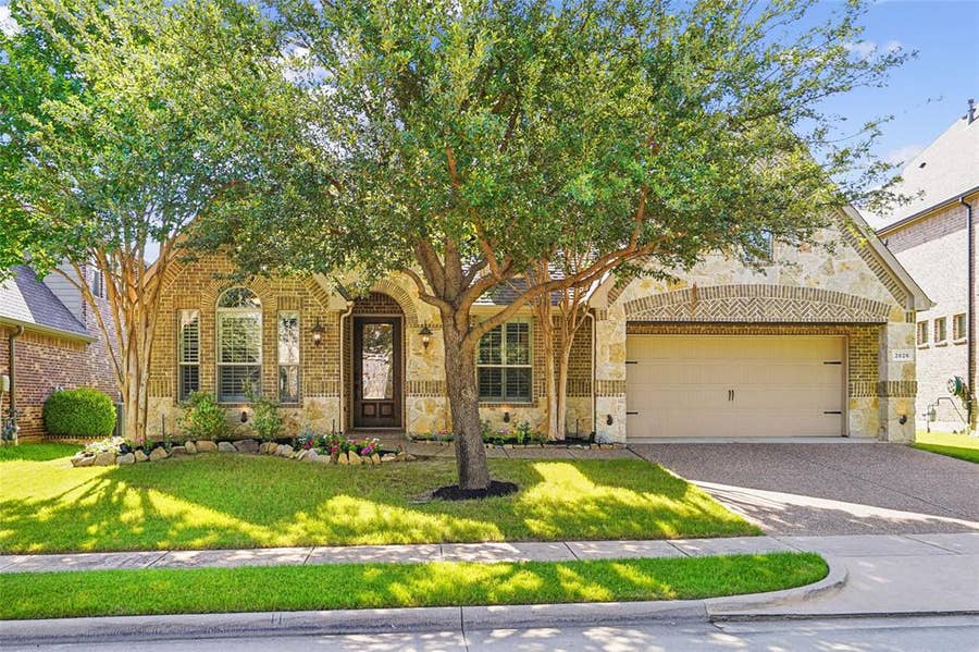 Property photo for 2626 Argyle Lane, Trophy Club, TX