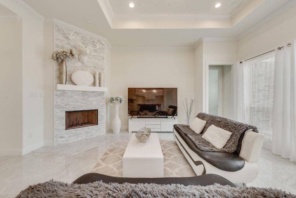 1424 Silent Springs Drive, Fort Worth, TX 76052