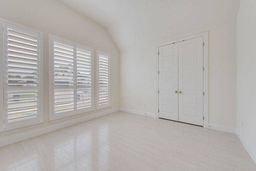 1424 Silent Springs Drive, Fort Worth, TX 76052