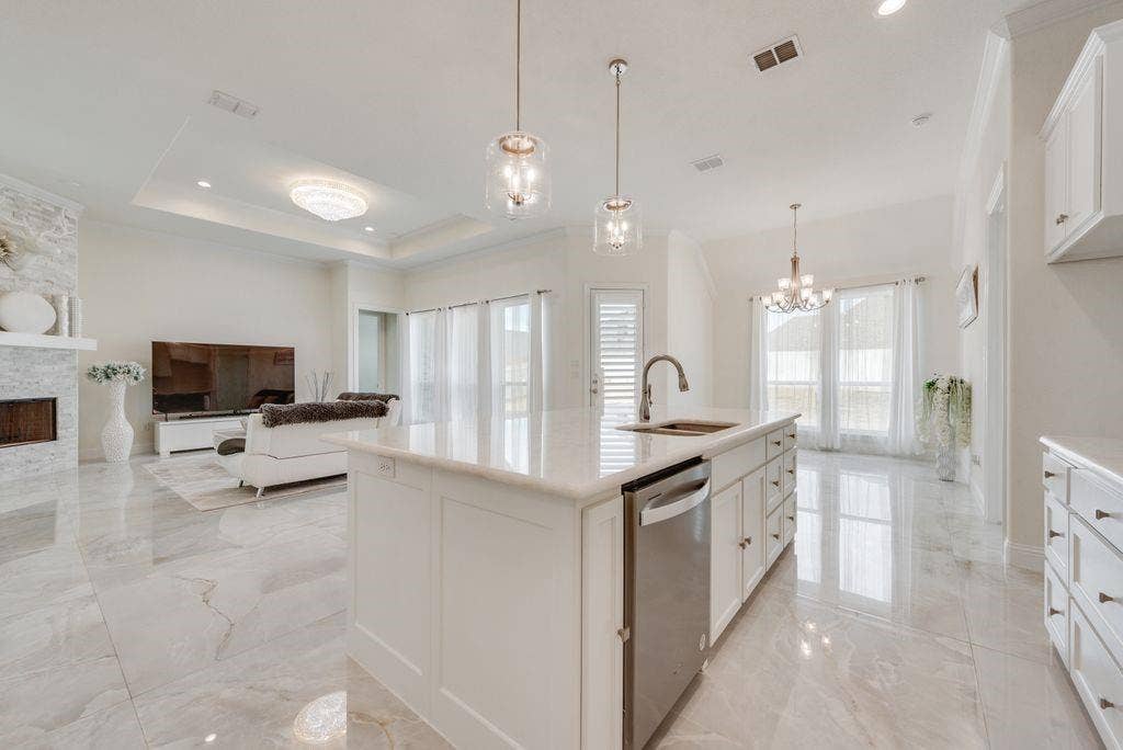 1424 Silent Springs Drive, Fort Worth, TX 76052