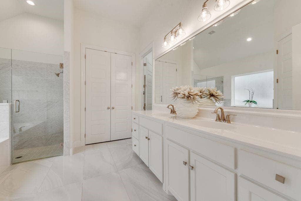 1424 Silent Springs Drive, Fort Worth, TX 76052