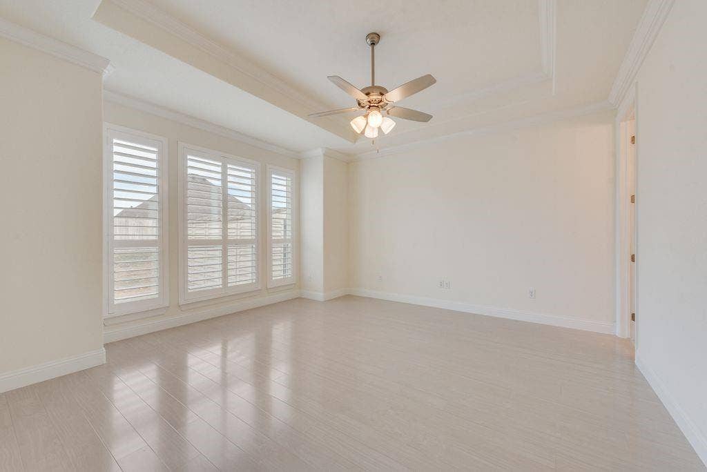 1424 Silent Springs Drive, Fort Worth, TX 76052