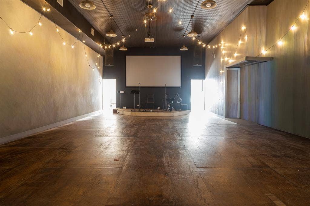 417 E Wallace Street, San Saba, TX 76877
