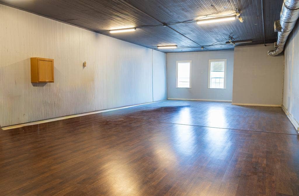 417 E Wallace Street, San Saba, TX 76877