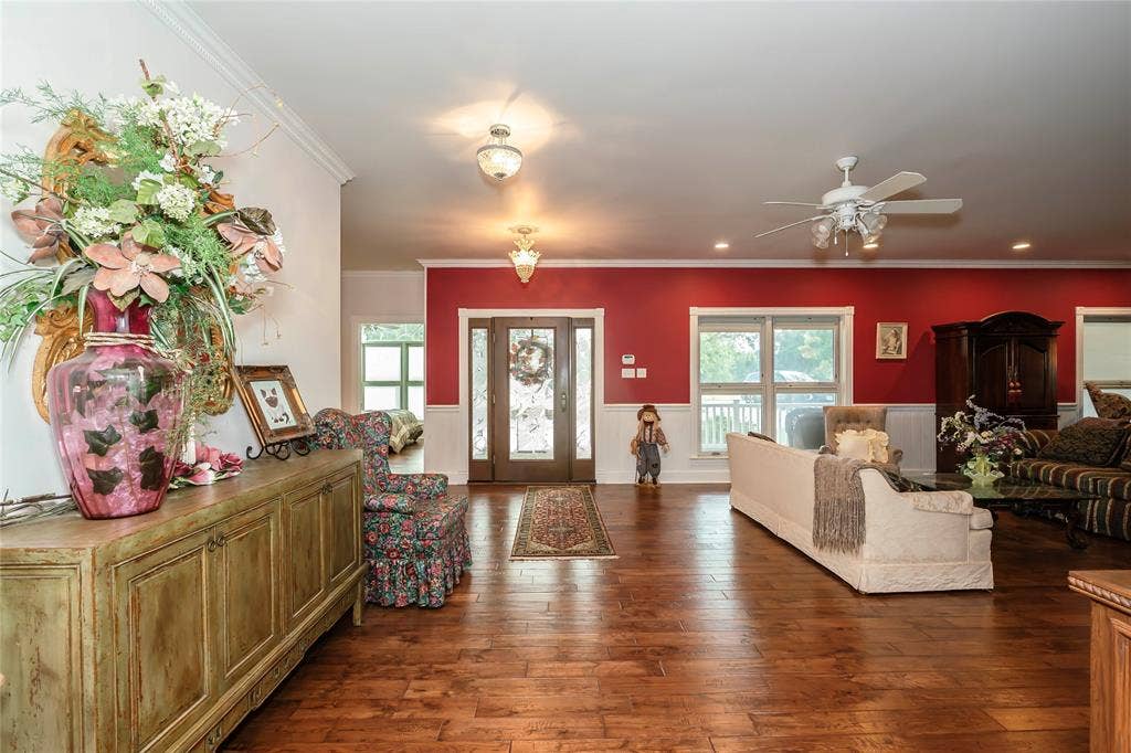 206 Poplar Street, Nocona, TX 76255