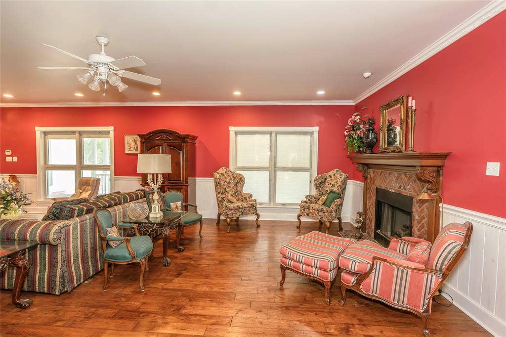 206 Poplar Street, Nocona, TX 76255