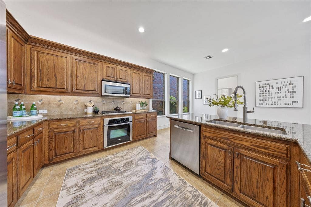 5731 Noble Oak Lane, Frisco, TX 75033 5731 Noble Oak Lane, Frisco, TX 75033