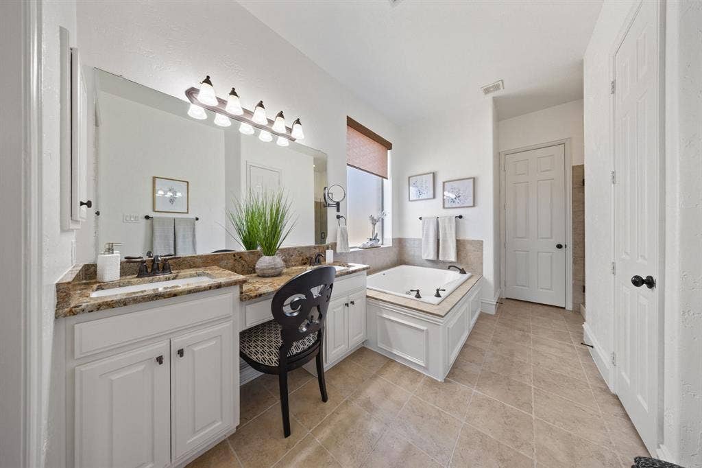 5731 Noble Oak Lane, Frisco, TX 75033 Primary Bathroom
