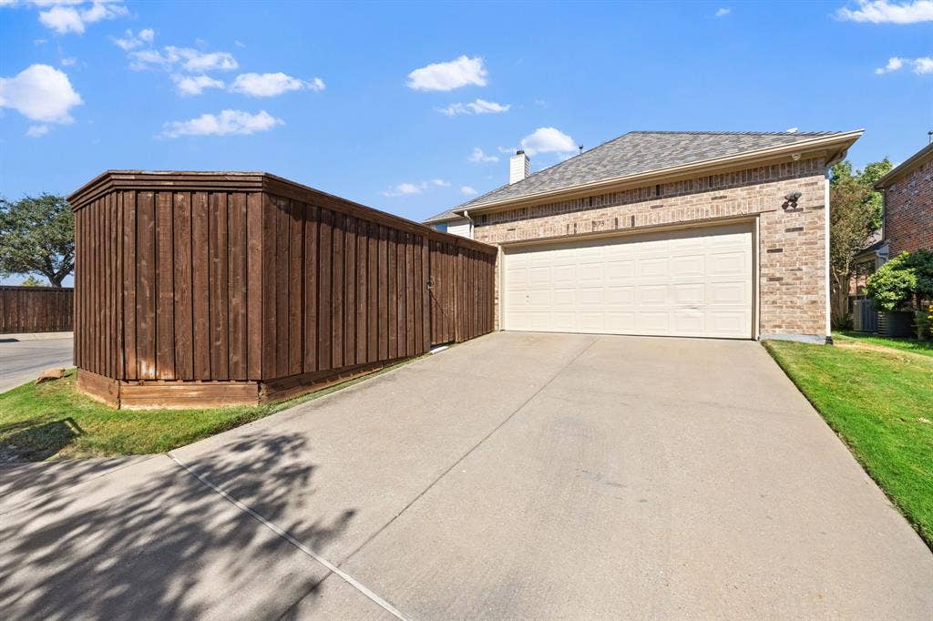 5731 Noble Oak Lane, Frisco, TX 75033 5731 Noble Oak Lane, Frisco, TX 75033