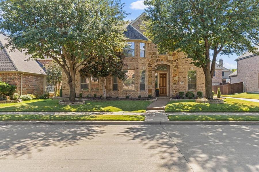 Property photo for 5731 Noble Oak Lane, Frisco, TX