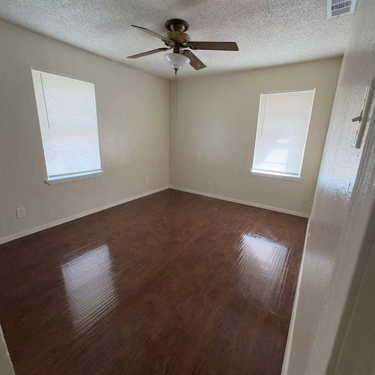 2913 Gardenia Drive, Garland, TX 75041 2913 Gardenia Drive, Garland, TX 75041