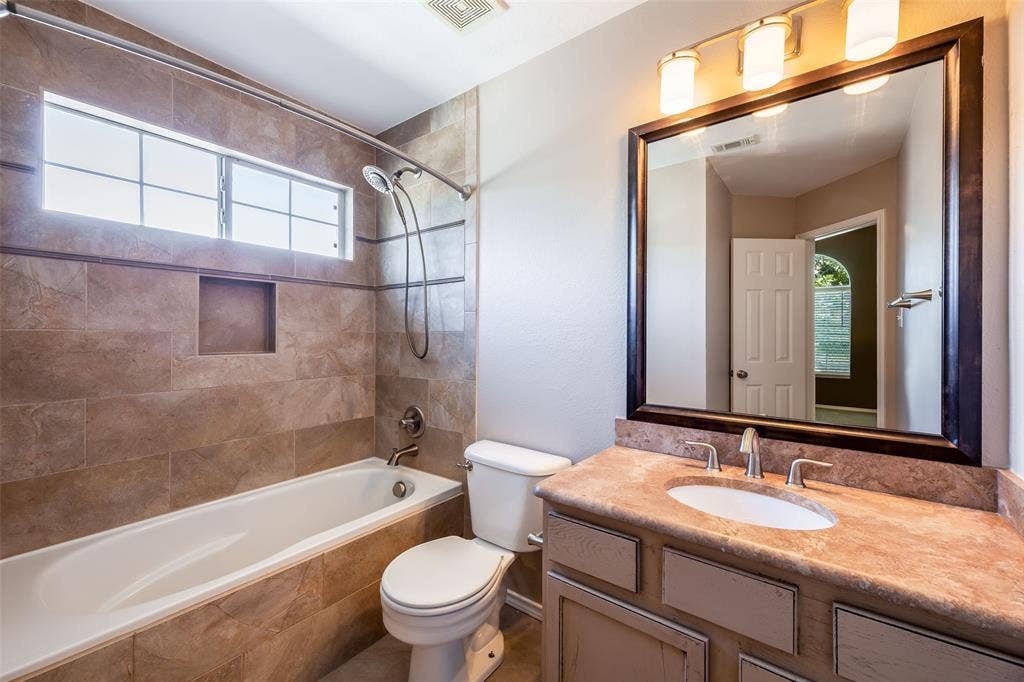 9673 Sean, Frisco, TX 75035