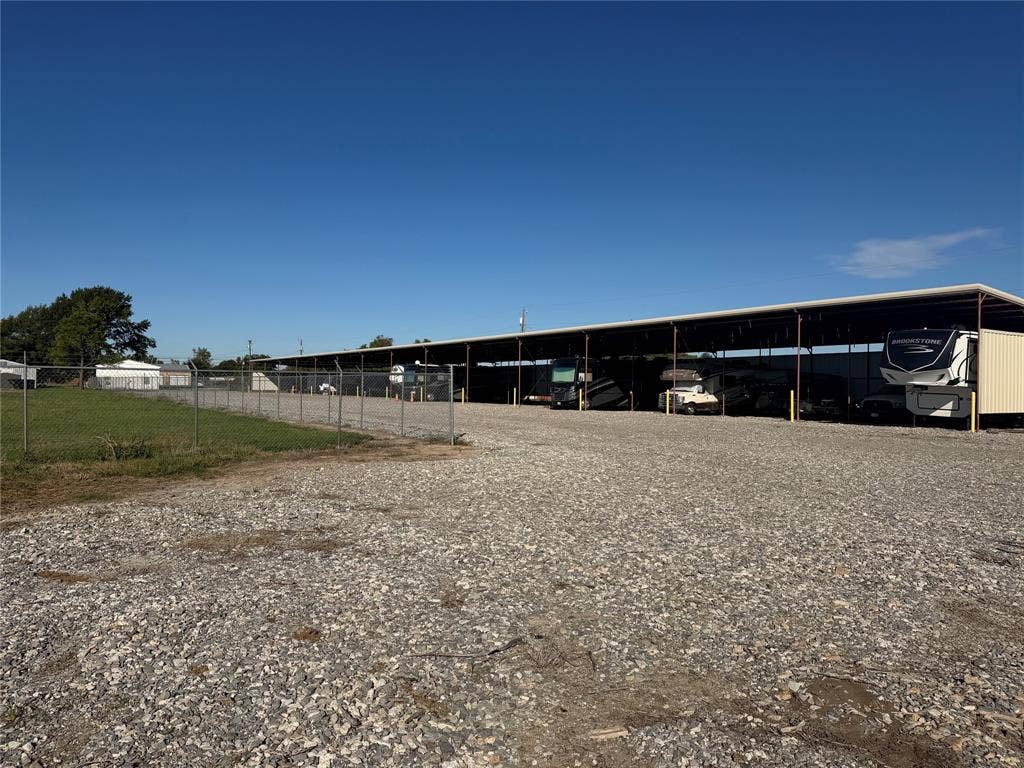 1050 Fm 273, Bonham, TX 75418