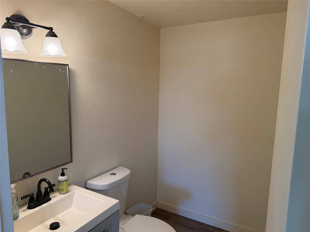 1050 Fm 273, Bonham, TX 75418