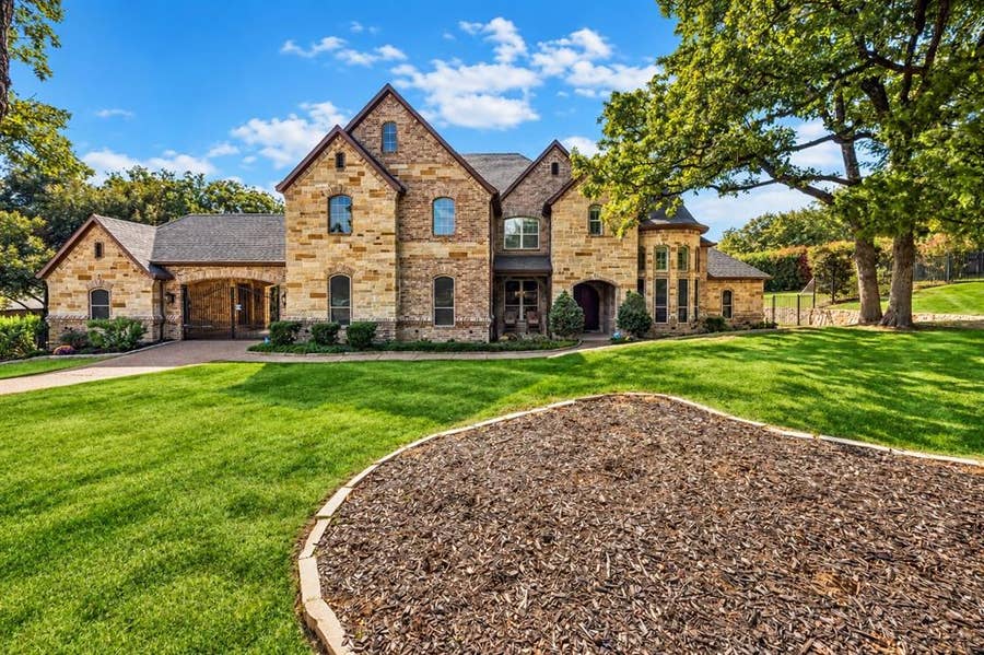 Property photo for 8605 Del Pino Court, Flower Mound, TX