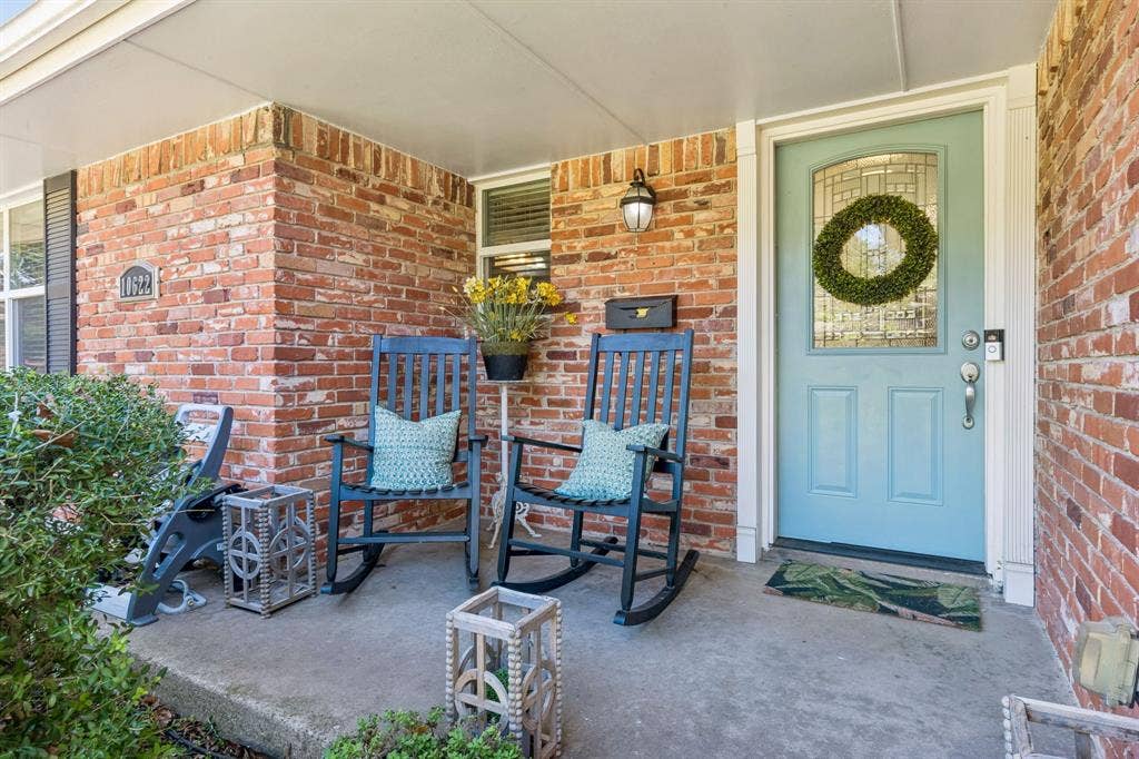 10622 MAPLERIDGE Drive, Dallas, TX 75238 10622 MAPLERIDGE Drive, Dallas, TX 75238