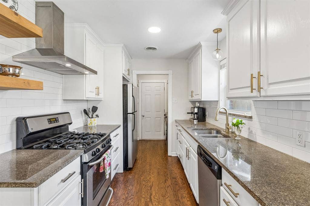 10622 MAPLERIDGE Drive, Dallas, TX 75238 10622 MAPLERIDGE Drive, Dallas, TX 75238