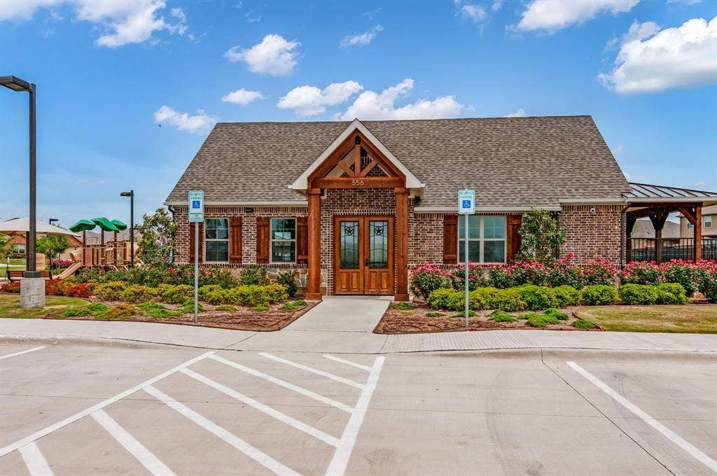 Amenity Center