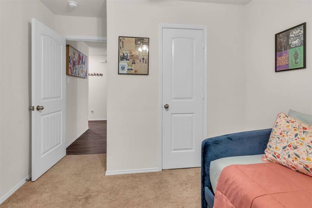 209 Wishbone Lane, Fort Worth, TX 76052