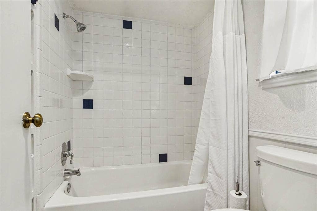 337 E Grubb Drive, Mesquite, TX 75149 337 E Grubb Drive, Mesquite, TX 75149