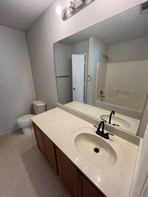 908 Crowder Drive, Crowley, TX 76036