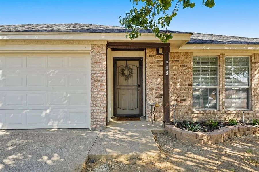 Property photo for 908 Crowder Drive, Crowley, TX