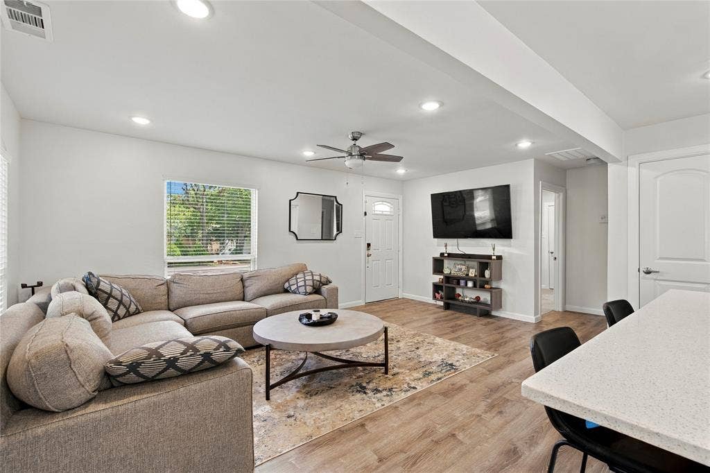1239 S Waverly Drive, Dallas, TX 75208