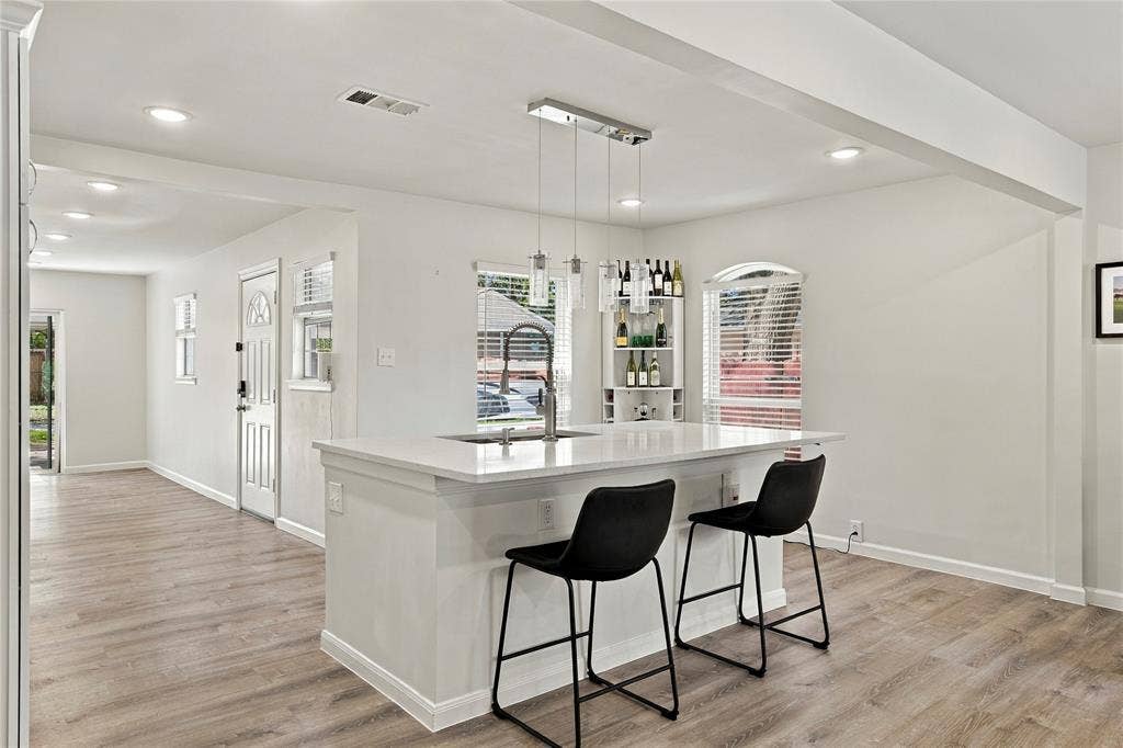 1239 S Waverly Drive, Dallas, TX 75208