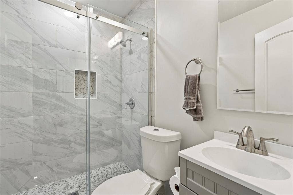 1239 S Waverly Drive, Dallas, TX 75208