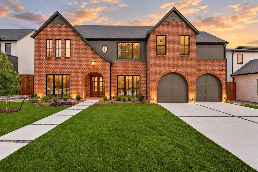 Property photo for 1618 Old Gate Lane, Dallas, TX