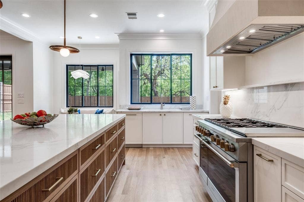 1618 Old Gate Lane, Dallas, TX 75218 1618 Old Gate Lane, Dallas, TX 75218