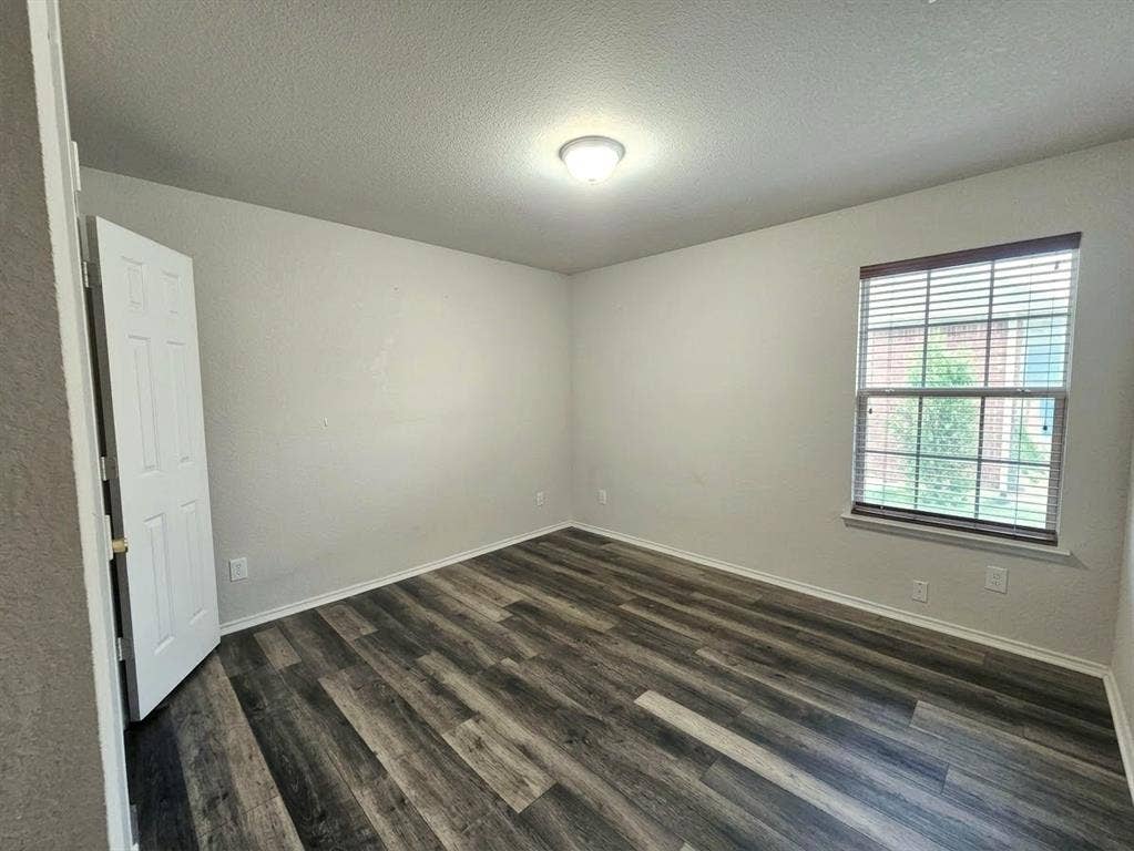 5349 Cameron Drive, Grand Prairie, TX 75052 5349 Cameron Drive, Grand Prairie, TX 75052