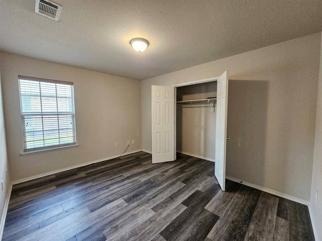 5349 Cameron Drive, Grand Prairie, TX 75052 5349 Cameron Drive, Grand Prairie, TX 75052
