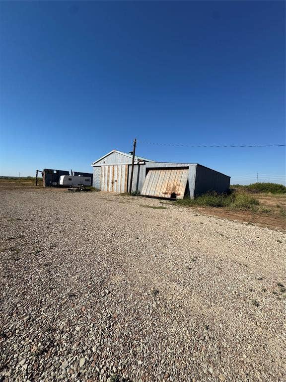 1593 Irvin Road Road, Quanah, TX 79252 1593 Irvin Road Road, Quanah, TX 79252