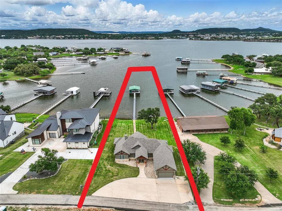 Property photo for 1011 Cardinal Cove, Graford, TX
