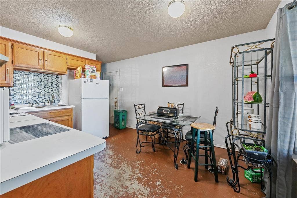 2634 Gooch Street, Dallas, TX 75241 2634 Gooch Street, Dallas, TX 75241