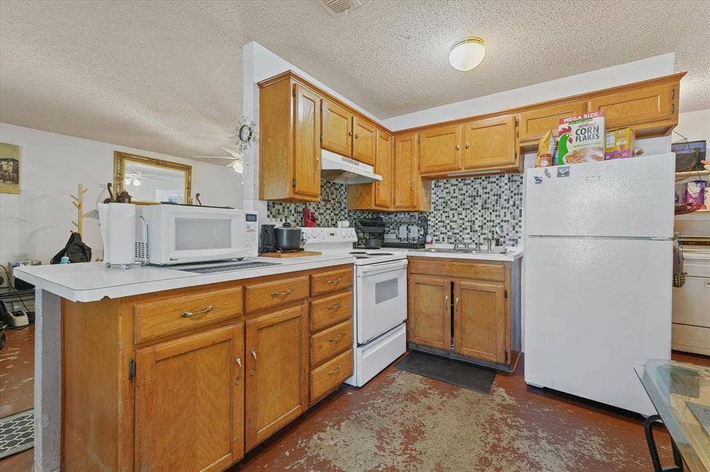 2634 Gooch Street, Dallas, TX 75241 2634 Gooch Street, Dallas, TX 75241