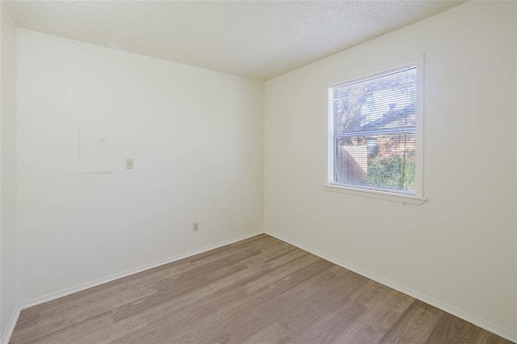 409 Crestwood Drive, Eastland, TX 76448