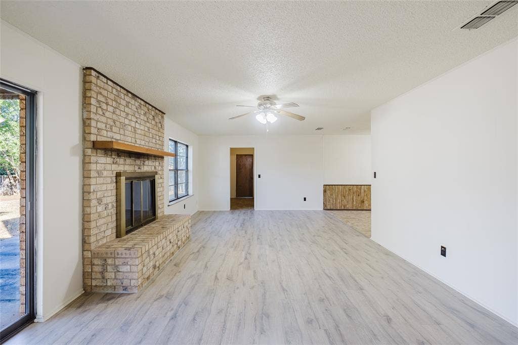 409 Crestwood Drive, Eastland, TX 76448