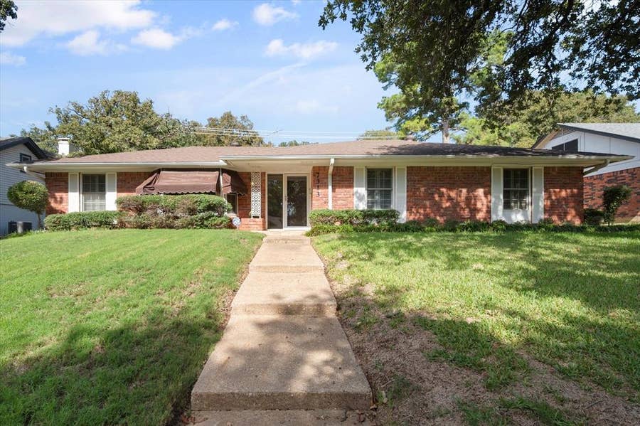 Property photo for 7313 Madeira Drive, Fort Worth, TX
