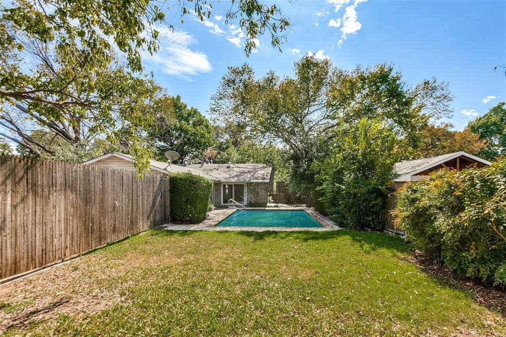 12515 Cedar Bend Drive, Dallas, TX 75244 Deep corner lot with pool