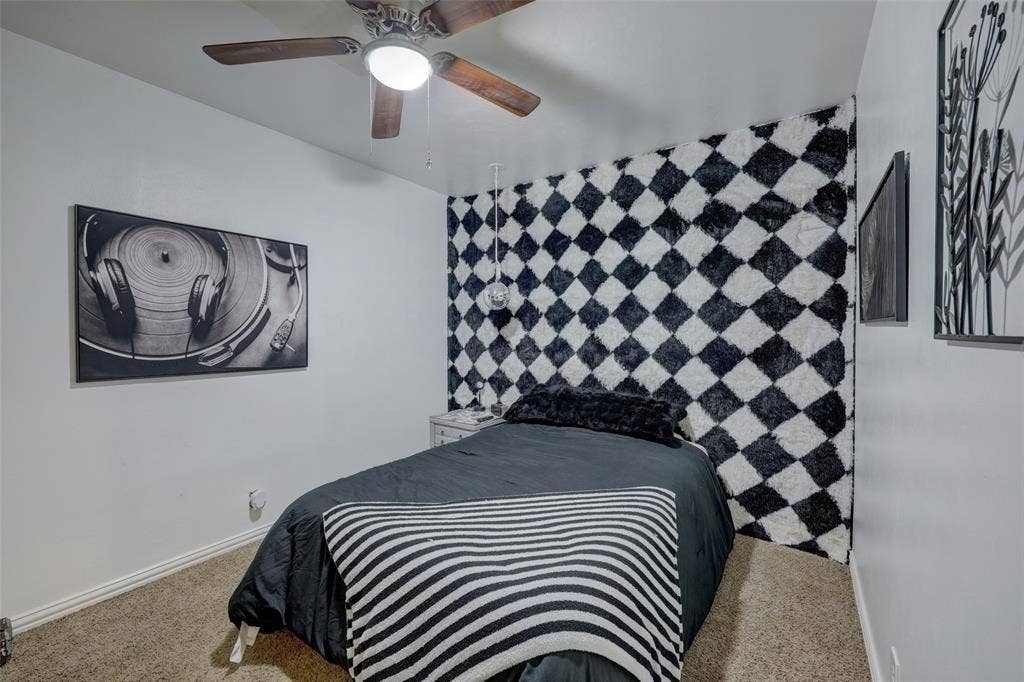 901 Elizabeth Boulevard, Granbury, TX 76048 Second flex bonus space