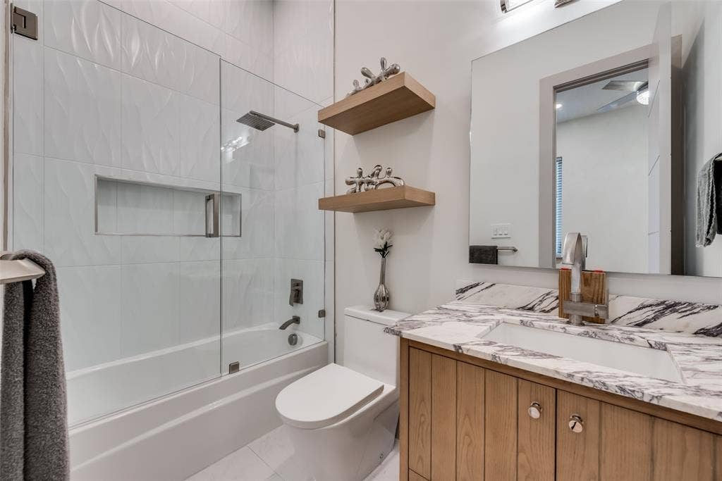 4528 W Amherst Avenue, Dallas, TX 75209