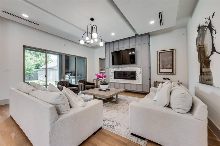 Property photo for 4528 W Amherst Avenue, Dallas, TX