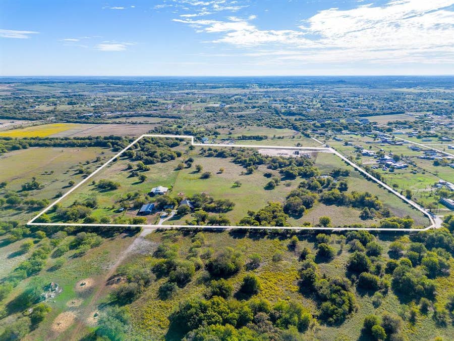 Property photo for 8112 County Road 1014, Joshua, TX