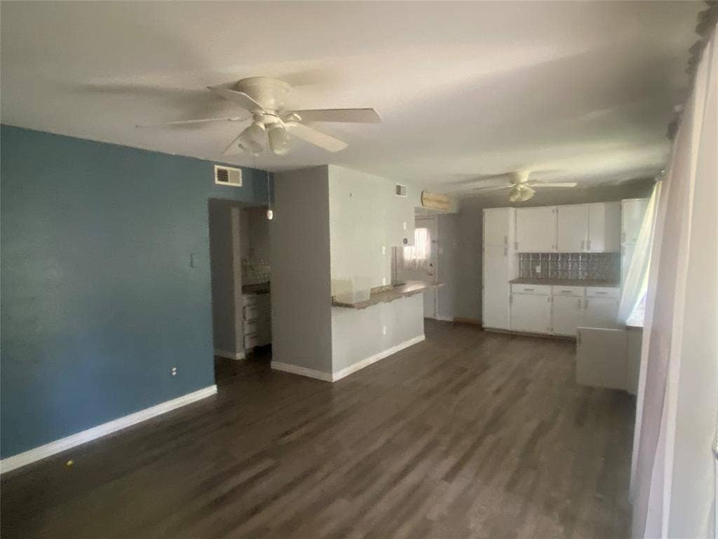 2721 Ridgewood Street, Irving, TX 75062