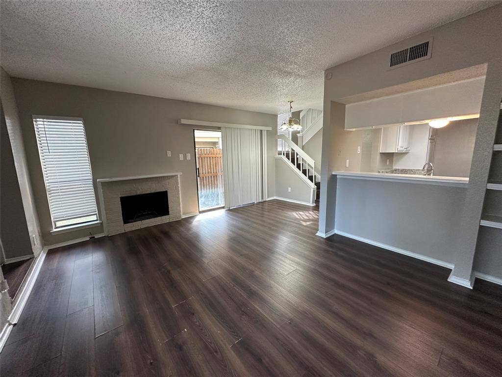 2119 Park Willow Lane, #B, Arlington, TX 76011