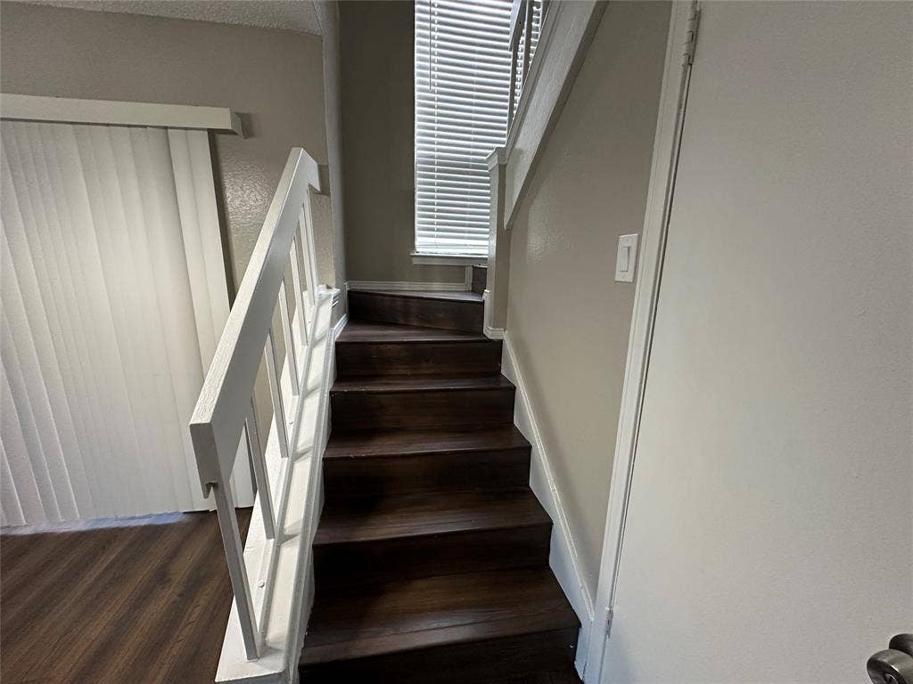2119 Park Willow Lane, #B, Arlington, TX 76011
